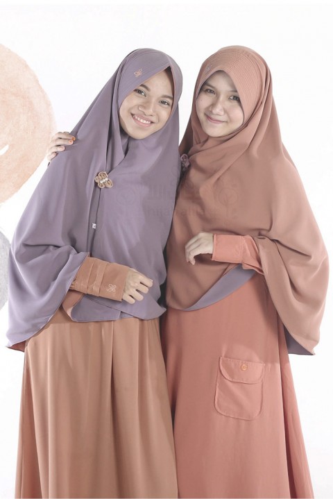 Bergo Purple Berry Perdana (Ungu - Karamel) Hijab Alila 