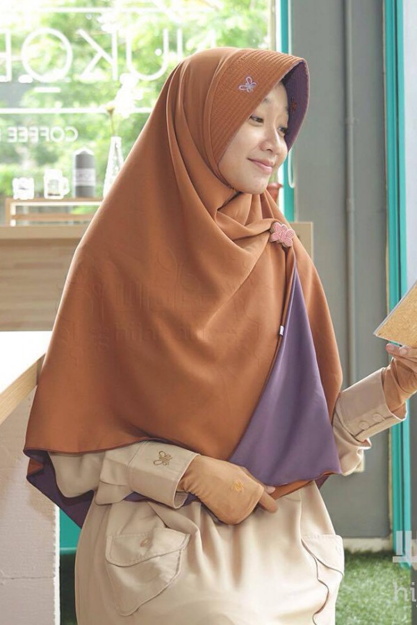 Gambar Alila Bergo Lavender Berry Perdana Lavender Coklat 2