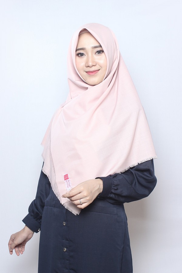 Gambar Anizah Khimar Rawis Risma Baby Pink Size M
