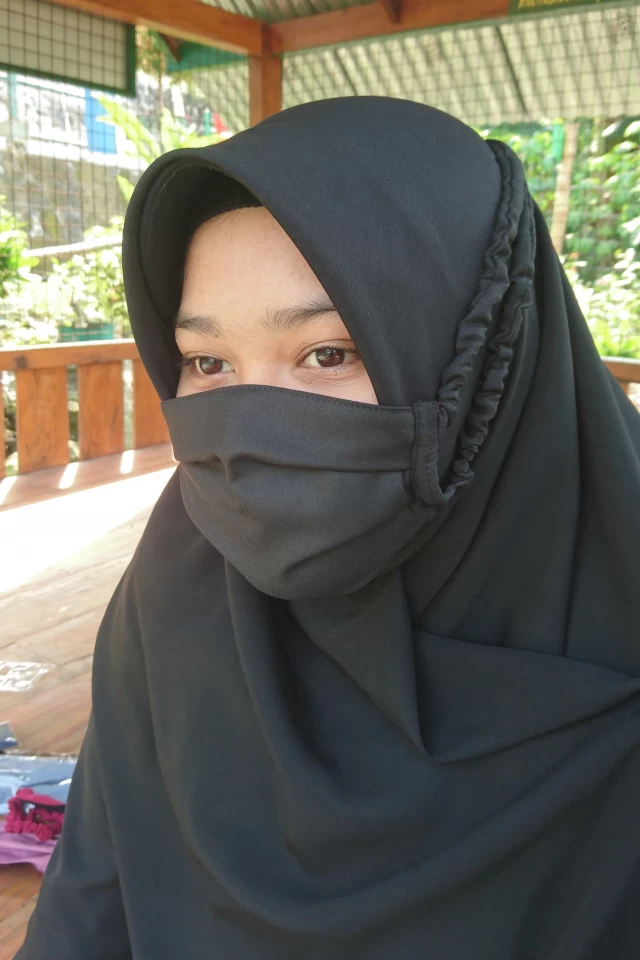 Gambar Masker Hijab Kain Toyobo Hitam