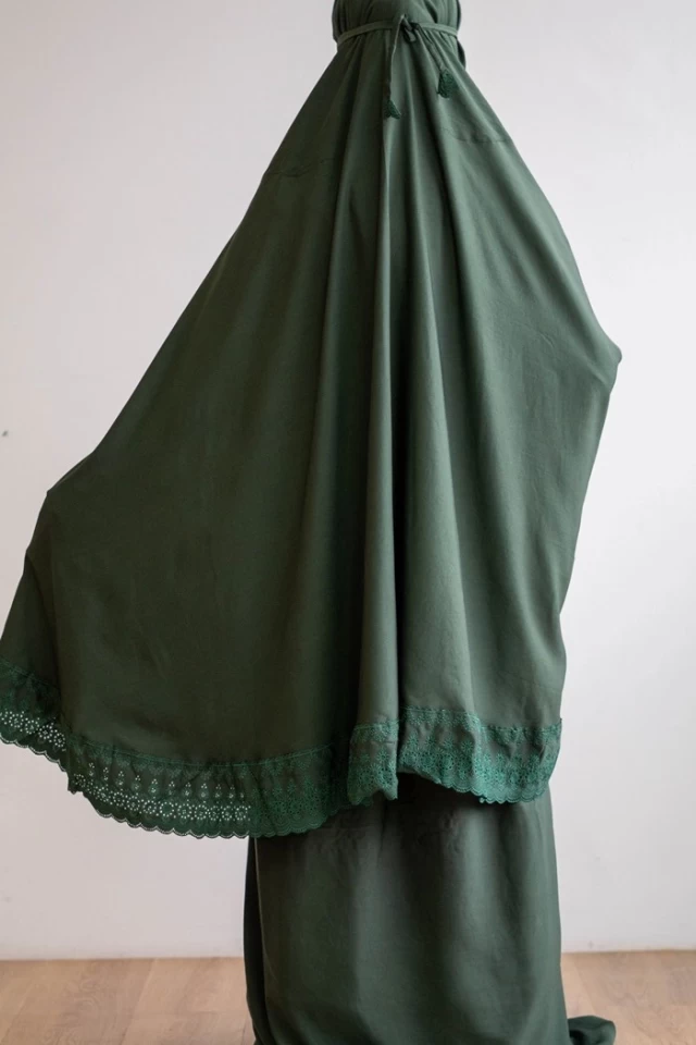 Gambar Mukena Sabrina Emerald Green Esan 